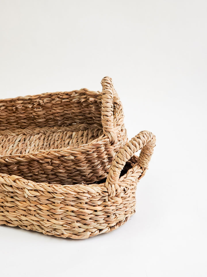 Serving bread baskets with natural handles