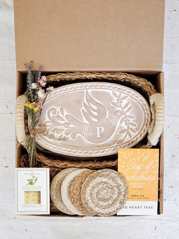 Monogrammed Bread Warmer Gift Box With Tea And Crackers - Bird Oval