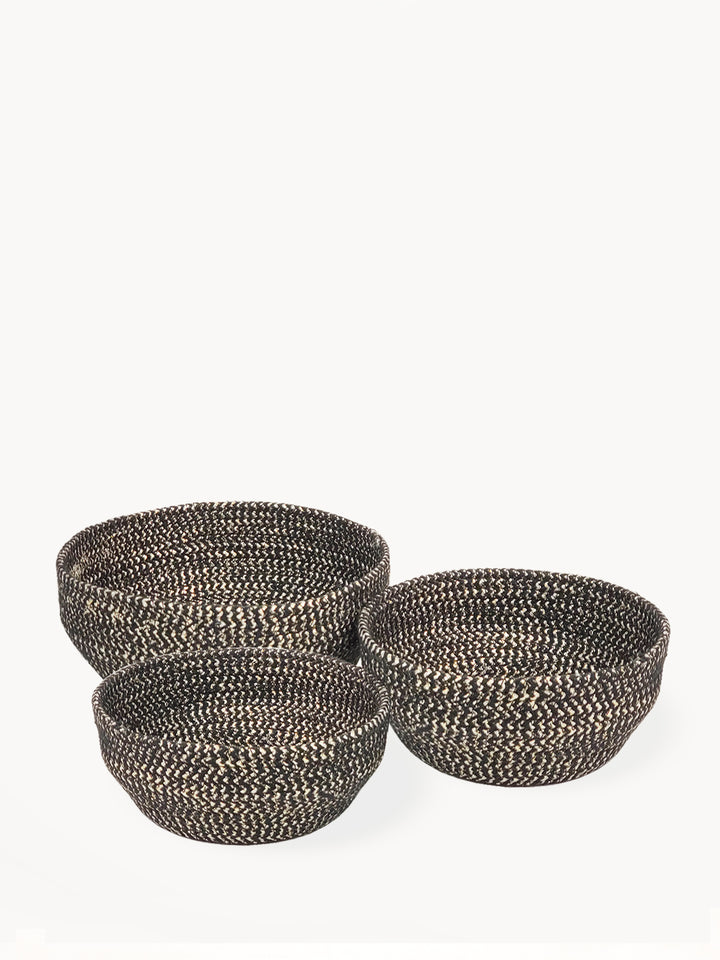 This versatile set of baskets store anything and everything. Stylish - with golden yarn mesh - and the multi-functional way to organize your favorite space with an easy solution for stacking and storing your stuff