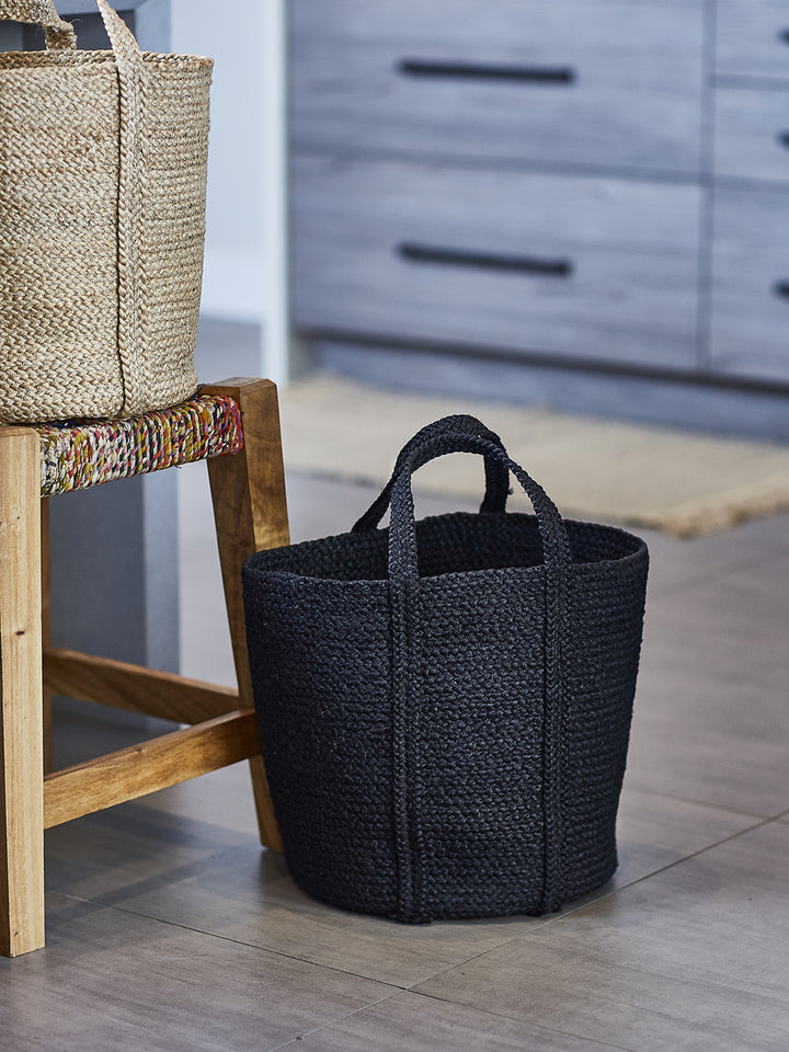 These Kata baskets in black provide easy simplicity to your room, yet not overwhelming due to the natural material.